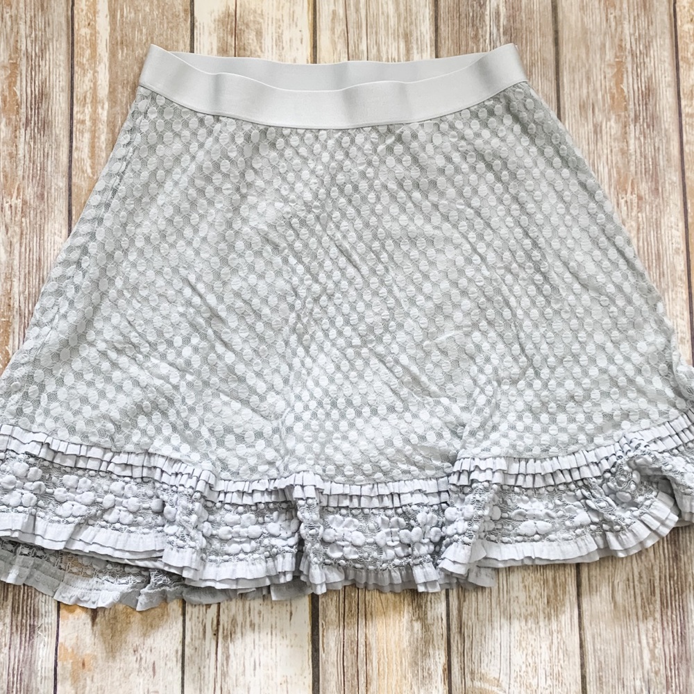 Max Studio Large Grey & White Lace Skater Skirt